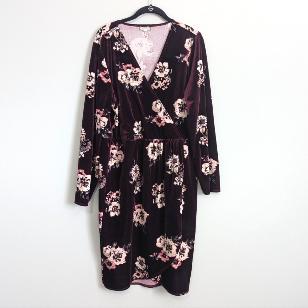 Eyeshadow Velvet Floral Wrap Dress